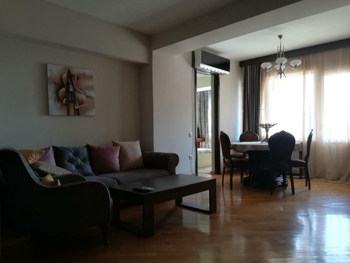 Davka Apartments Batumi Eksteriør billede
